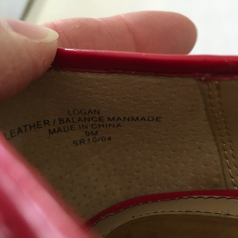 Liz Claiborne Logan Flex Heels - Picture 6 of 8